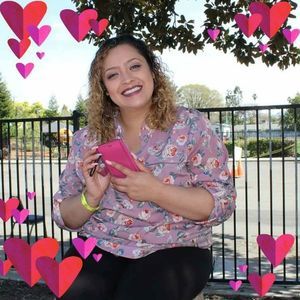 Meet your Posher, Alejandra